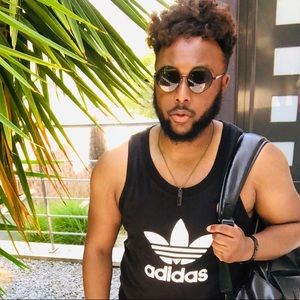 Meet your Posher, Delvin